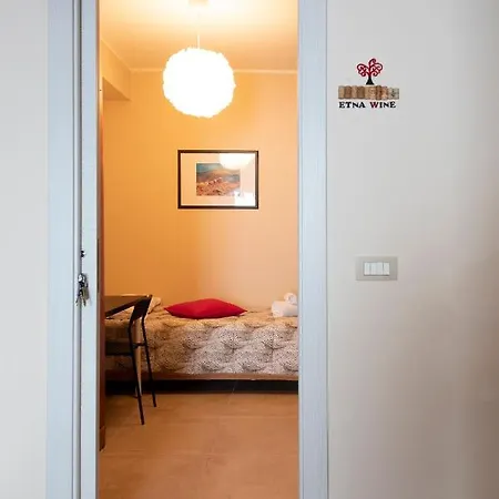 Ruota Di Carretto Bed & Breakfast Nicolosi